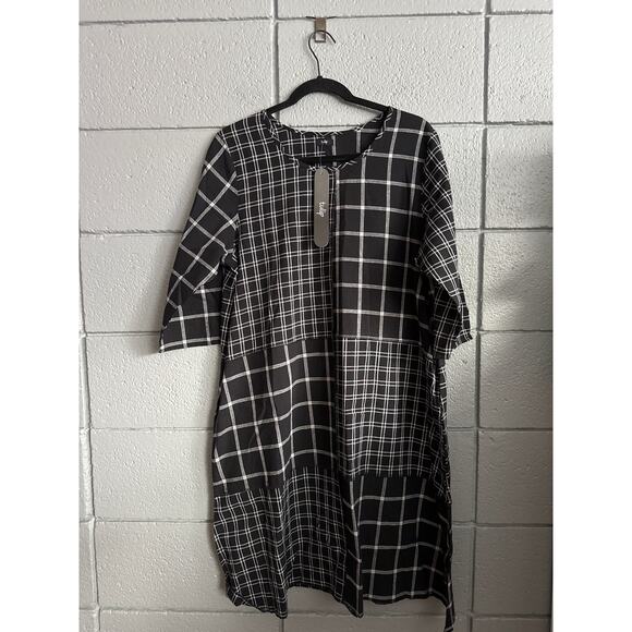 Tulip Dresses & Skirts - NWT Tulip 3/4 Sleeve Mismatched Plaid Dress size M